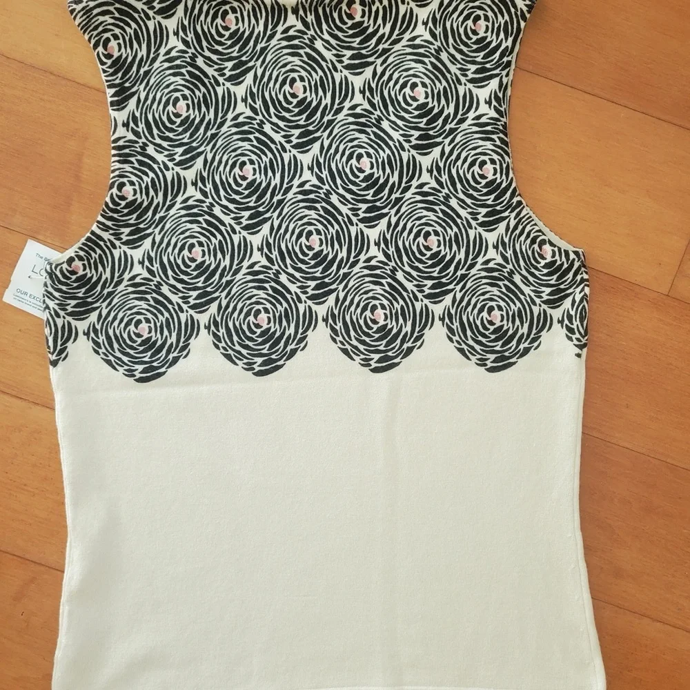 Silk/ Cashmere Black and Cream Floral Tank Top - Picture 2 of 5